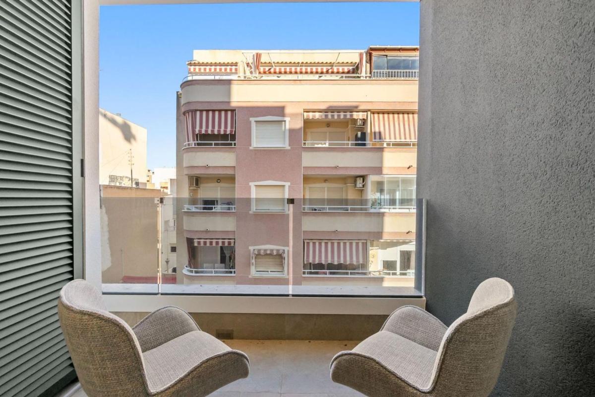 Piso en Calle Ramón Gallud, 148, Las Piscinas Naturales, Torrevieja — foto 11