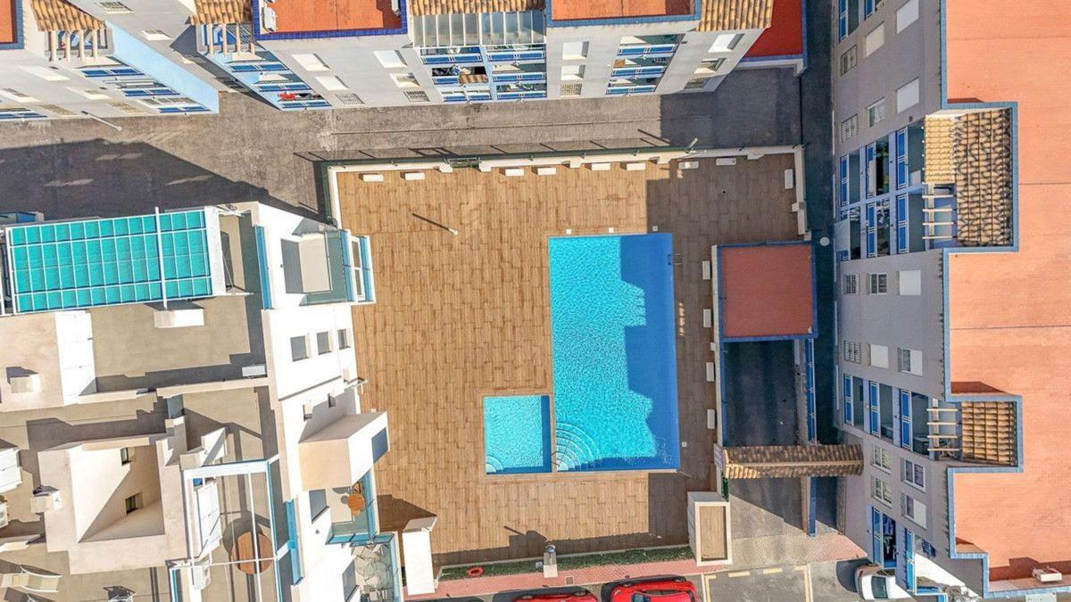 Piso en Antonio Machado, Torrevieja — foto 1