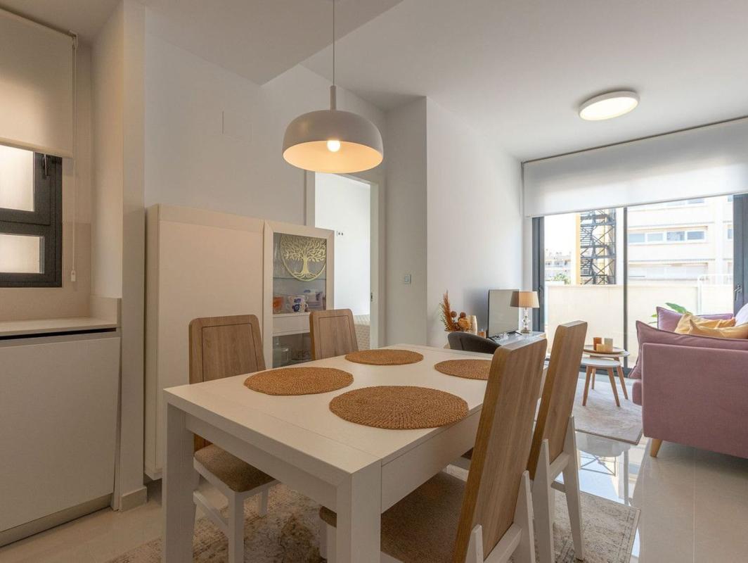 Piso en Antonio Machado, Torrevieja — foto 4