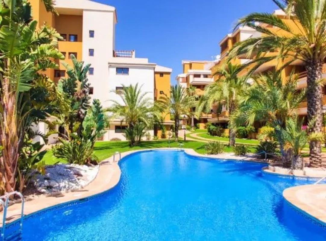 Piso en Avenida de las Olas s/n, Punta Prima, Torrevieja — foto 1