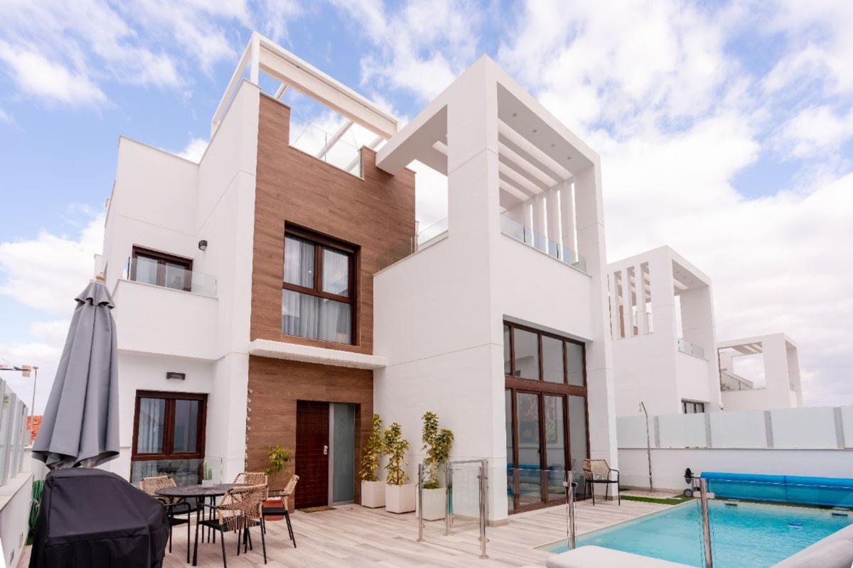 Casa o chalet independiente en Calle Calpe, Los Balcones – Los Altos del Edén, Torrevieja — foto 2