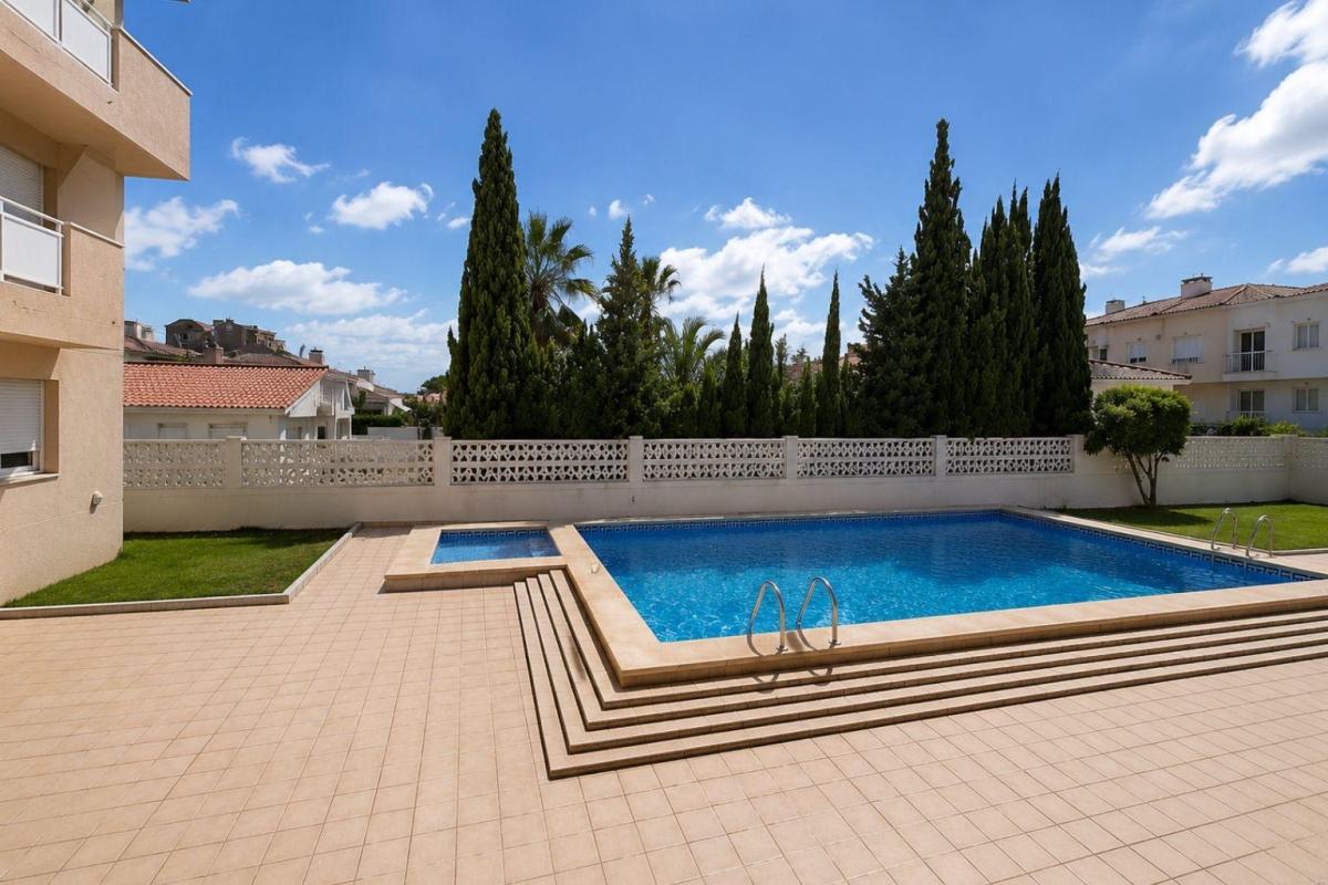 Bonito apartamento reformado en Torrevieja 2 Habitaciones, 1 Baño, con piscina, garaje y trastero. — foto 2